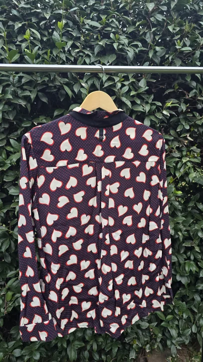 Camisa corazones