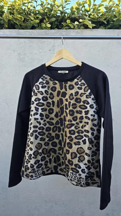 Buzo animal print