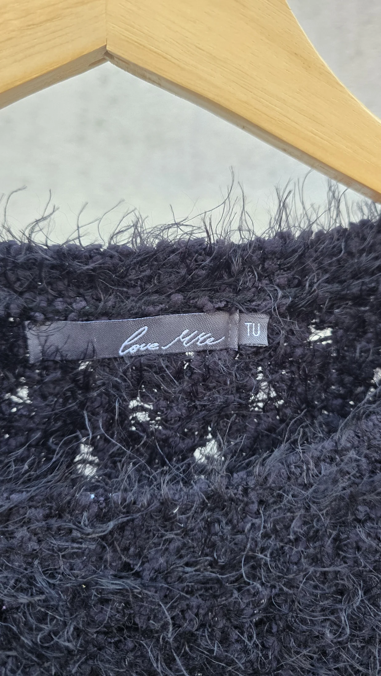 Sweater peludito calado