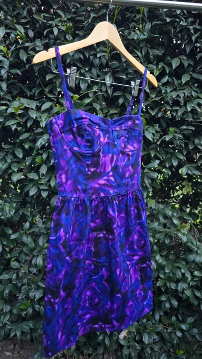 Vestido azul y violeta