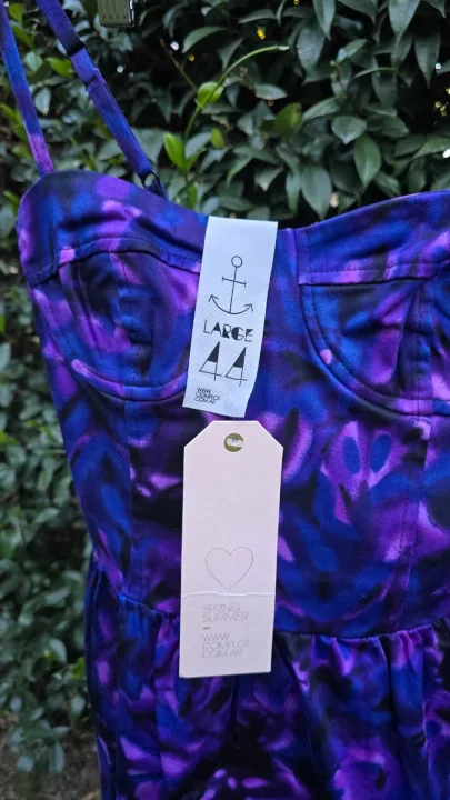 Vestido azul y violeta